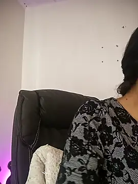 Snapshot of _aish_a chatting on February 2026 08:25:02 PM aish a online show from February 2026 08:25:02 PM