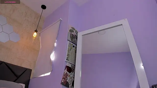 Snapshot of Naomy-lopez chatting on March 2026 07:54:01 PM Naomy-lopez online show from March 2026 07:54:01 PM