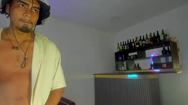 Snapshot of Rpoolrboy chatting on February 2026 08:02:01 PM Rpoolrboy online show from February 2026 08:02:01 PM