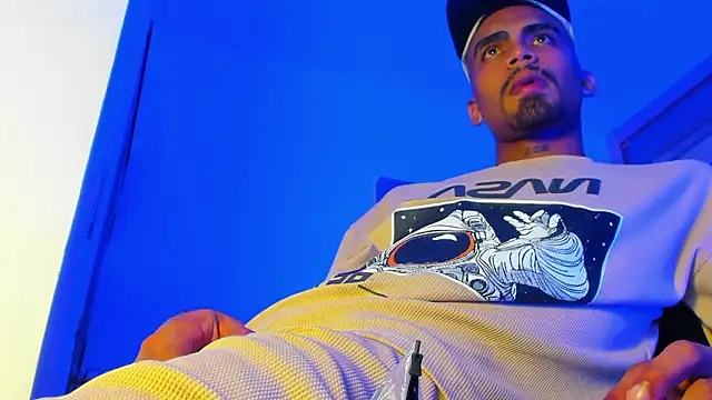 Rpoolrboy online show from March 2026 08:17:01 AM