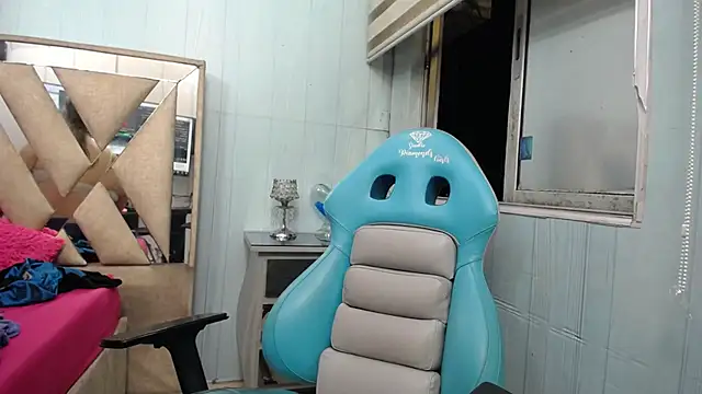 Snapshot of allison_max_tattoo chatting on February 2026 01:25:02 AM allison max tattoo online show from February 2026 01:25:02 AM