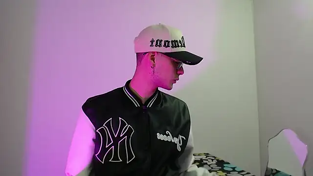 Snapshot of Vlad__night chatting on February 2026 05:28:01 AM Vlad night online show from February 2026 05:28:01 AM