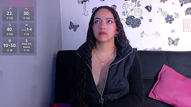 Snapshot of emiily_curly chatting on February 2026 11:04:02 AM emiily curly online show from February 2026 11:04:02 AM