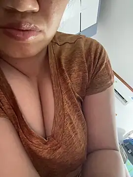 Puka2001 online show from April 2026 02:11:01 PM