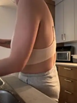 Snapshot of SpicyNatashaXO chatting on February 2026 12:12:01 AM SpicyNatashaXO online show from February 2026 12:12:01 AM