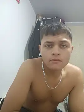 Snapshot of Andres_medi32 chatting on February 2026 06:40:02 AM Andres medi32 online show from February 2026 06:40:02 AM