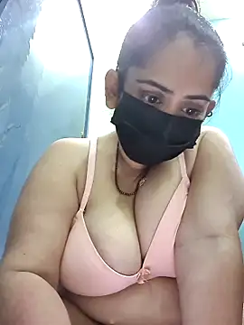 diyam4002 online show from March 2026 05:41:01 PM