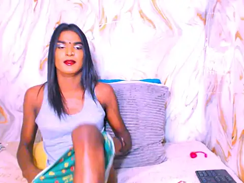 spicybarbie online show from April 2026 04:57:02 PM