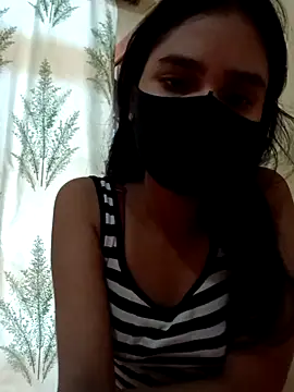 Snapshot of Mahira-- chatting on June 2026 04:29:02 AM Mahira-- online show from June 2026 04:29:02 AM