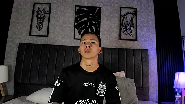 Snapshot of bliinkii_and_luka_ chatting on February 2026 03:18:01 PM bliinkii and luka online show from February 2026 03:18:01 PM