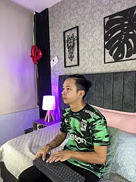 bliinkii and luka  online show from March 2026 01:44:02 PM