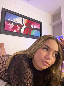 Kira Spiicy online show from February 2026 01:43:01 PM