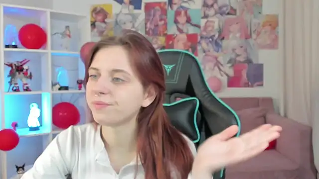 Snapshot of FreyaVey chatting on February 2026 05:15:01 AM FreyaVey online show from February 2026 05:15:01 AM