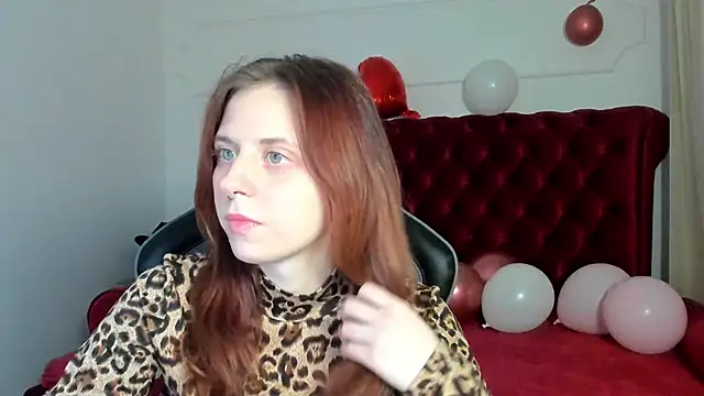 Snapshot of FreyaVey chatting on February 2026 05:25:02 AM FreyaVey online show from February 2026 05:25:02 AM