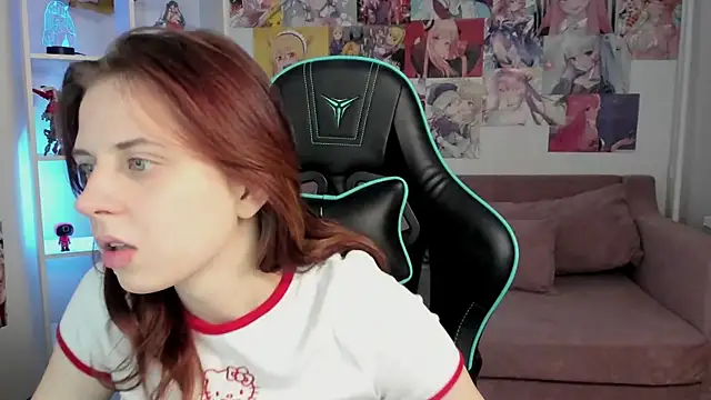 Snapshot of FreyaVey chatting on March 2026 05:19:01 AM FreyaVey online show from March 2026 05:19:01 AM