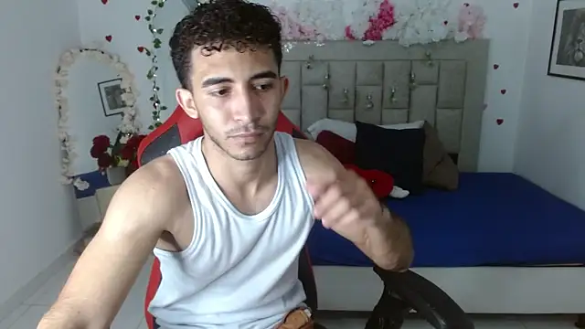 Caius fox online show from April 2026 11:18:02 AM