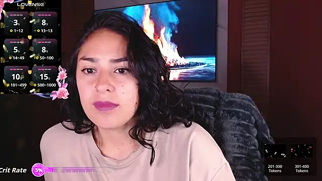 Snapshot of Iris_colette chatting on June 2026 01:23:01 AM Iris colette online show from June 2026 01:23:01 AM