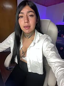 Snapshot of Angelica_pink18 chatting on February 2026 12:36:01 AM Angelica pink18 online show from February 2026 12:36:01 AM