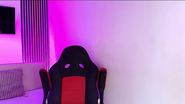 tammy bensom1 online show from April 2026 02:00:02 PM