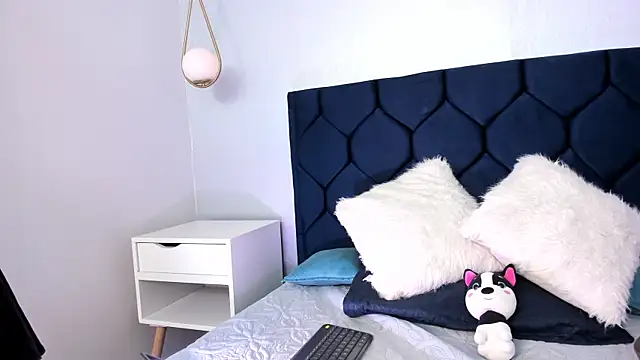 Snapshot of AlanaaHell chatting on February 2026 08:02:02 PM AlanaaHell online show from February 2026 08:02:02 PM