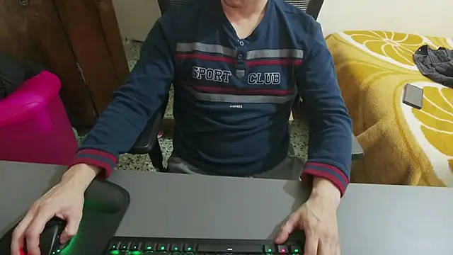 Daniiiel13 online show from February 2026 10:13:01 PM