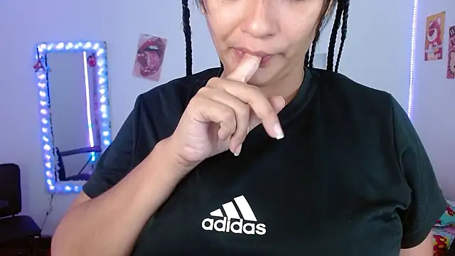 Snapshot of Lolitaa__VIP chatting on February 2026 07:29:01 PM Lolitaa VIP online show from February 2026 07:29:01 PM