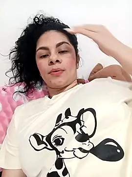 Snapshot of luna_pinky chatting on February 2026 07:12:01 PM luna pinky online show from February 2026 07:12:01 PM