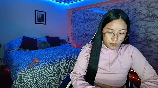 Snapshot of Camila_IRoose chatting on February 2026 10:10:02 PM Camila IRoose online show from February 2026 10:10:02 PM