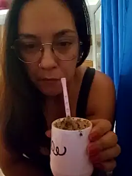 Snapshot of kuramaqueen chatting on February 2026 06:39:02 AM kuramaqueen online show from February 2026 06:39:02 AM