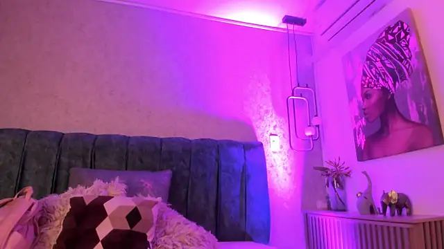 Aleera Walton online show from March 2026 07:19:01 PM