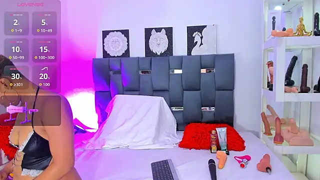 Snapshot of AgathaBladde chatting on March 2026 12:06:02 AM AgathaBladde online show from March 2026 12:06:02 AM