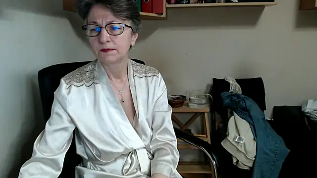 katemodel online show from November 2025 07:41:02 AM