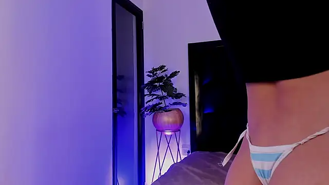 mia roosee1 online show from April 2026 06:52:01 AM