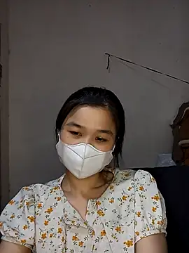 Daisy-lusia2026 online show from April 2026 02:33:01 PM
