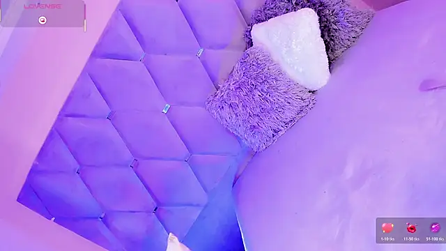 EmmaSweet23 online show from April 2026 08:17:01 PM