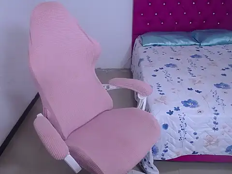 sara queen69 online show from February 2026 11:19:01 AM