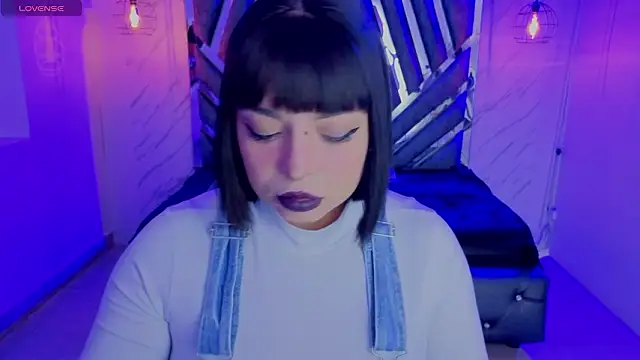 Snapshot of _Vermell_ chatting on February 2026 07:40:01 PM Vermell online show from February 2026 07:40:01 PM