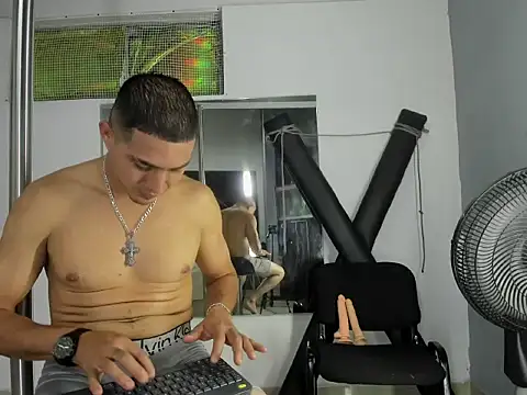 Snapshot of Bonniie_23 chatting on February 2026 03:34:02 AM Bonniie 23 online show from February 2026 03:34:02 AM