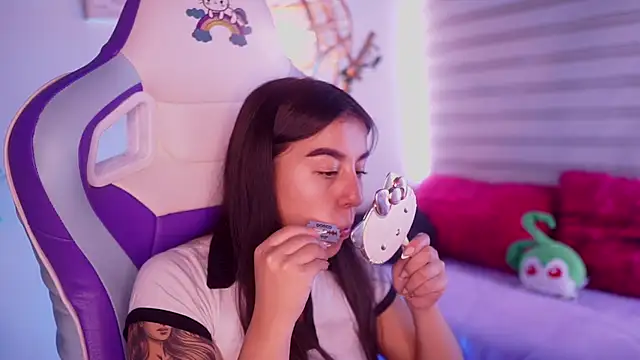 Snapshot of mavi_boo chatting on February 2026 06:59:02 PM mavi boo online show from February 2026 06:59:02 PM