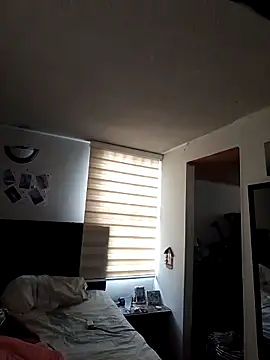 Snapshot of maynor_1998 chatting on February 2026 01:31:02 PM maynor 1998 online show from February 2026 01:31:02 PM