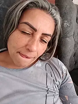 Snapshot of maynor_1998 chatting on February 2026 06:39:01 PM maynor 1998 online show from February 2026 06:39:01 PM