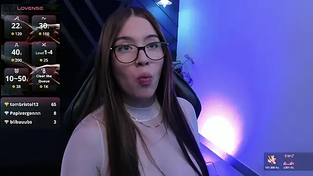 Snapshot of Hanna_Becker_ chatting on February 2026 12:13:02 PM Hanna Becker online show from February 2026 12:13:02 PM