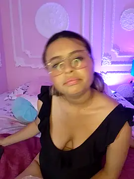 Snapshot of AngellVisen chatting on February 2026 07:51:02 PM AngellVisen online show from February 2026 07:51:02 PM