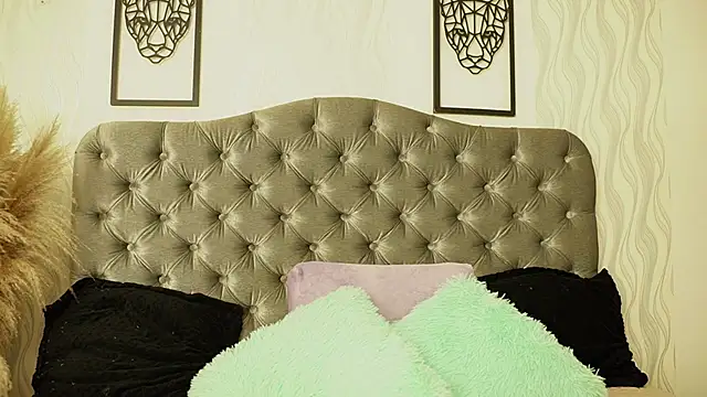 katt eyes  online show from March 2026 01:11:02 PM