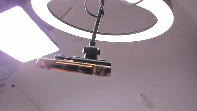 Snapshot of Nia13 chatting on March 2026 04:58:01 AM Nia13 online show from March 2026 04:58:01 AM