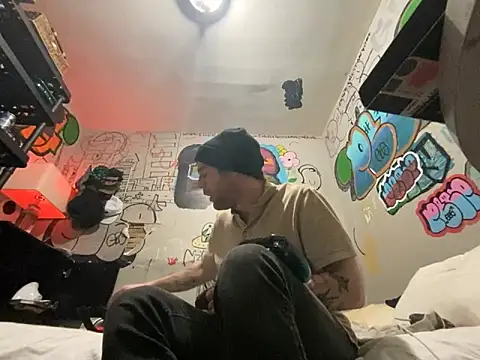 Snapshot of gothboiplzty chatting on February 2026 01:45:04 AM gothboiplzty online show from February 2026 01:45:04 AM