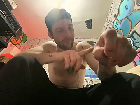 Snapshot of gothboiplzty chatting on March 2026 06:25:02 AM gothboiplzty online show from March 2026 06:25:02 AM