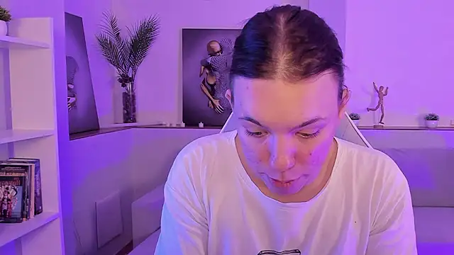 Snapshot of Madison_dolly chatting on February 2026 08:37:02 AM Madison dolly online show from February 2026 08:37:02 AM