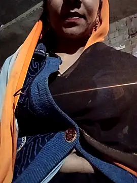 Snapshot of Lovely_sima chatting on February 2026 01:16:01 PM Lovely sima online show from February 2026 01:16:01 PM