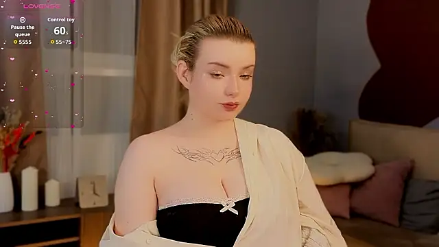 Snapshot of _Matadora_ chatting on February 2026 03:00:02 PM Matadora online show from February 2026 03:00:02 PM